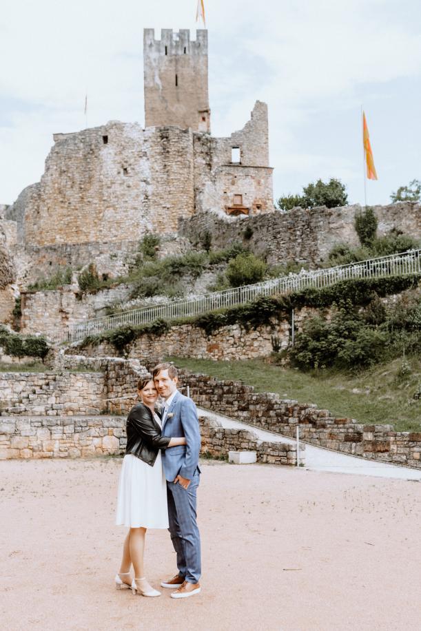 Hochzeit Burg Rötteln Standesamt Hochzeitsfotograf Hochzeitsfoto Burg Hintergrund