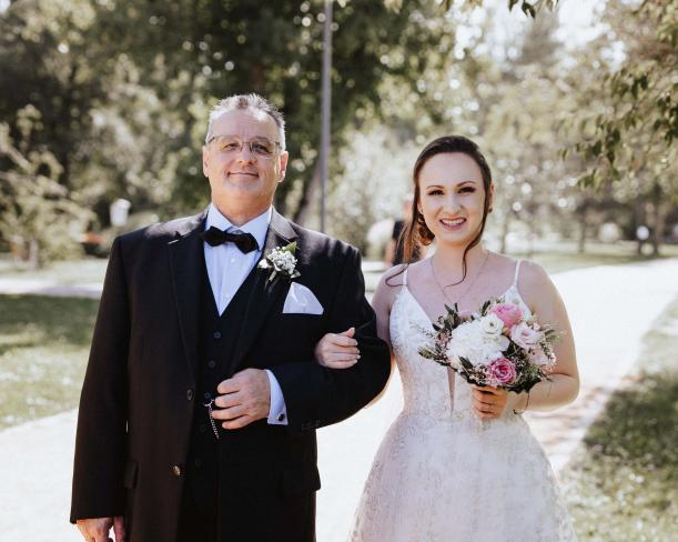 Hochzeit Bad Bellingen Kurpark Vater Bringt Braut