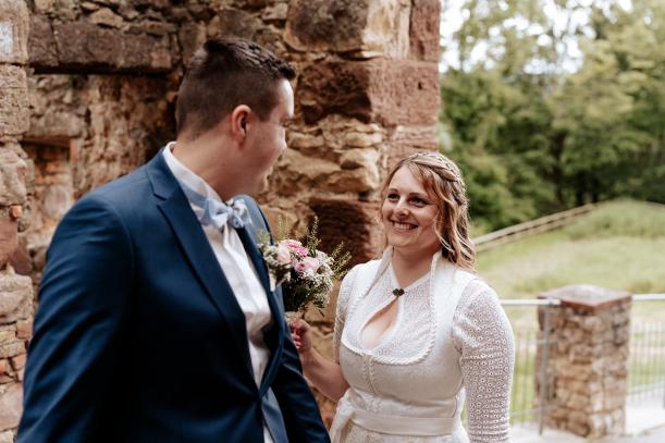 Hochzeit Auf Burg Rötteln In Lörrach Paarshooting First Look