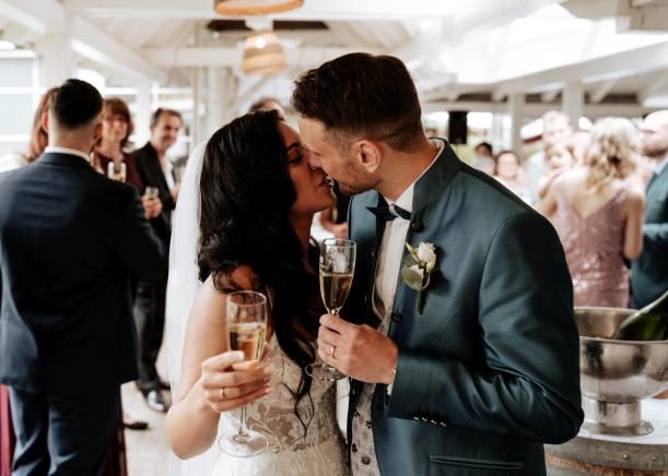 Hochzeit Kuss Nach Der Freien Trauung Mühle Binzen