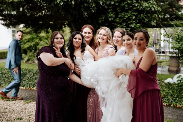 Hochzeit Braut Gruppenfotos Mit Den Besten Freundinnen Bridesmaids Spass